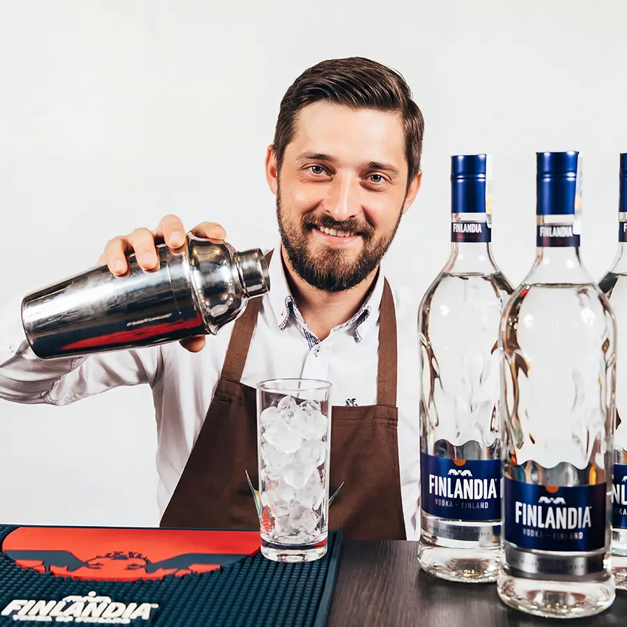 Barcatering - Barmanská show po celém Česku - Tomáš Hrubý